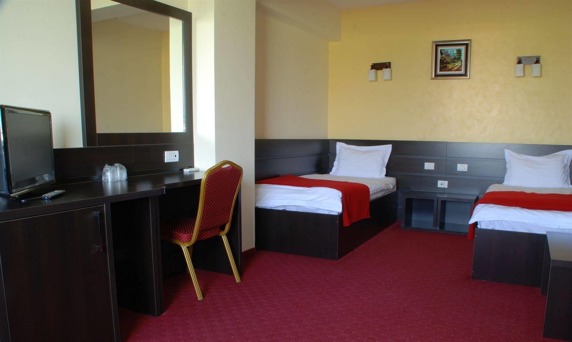 Hotel Ancor Pipera Esterno foto